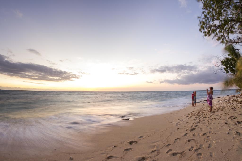 Beachcomber Island Resort Екстериор снимка
