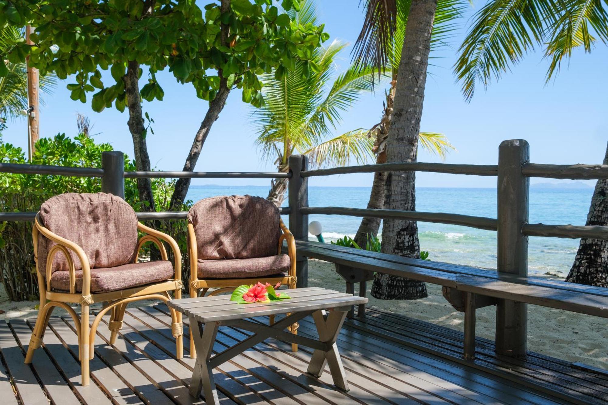 Beachcomber Island Resort Екстериор снимка