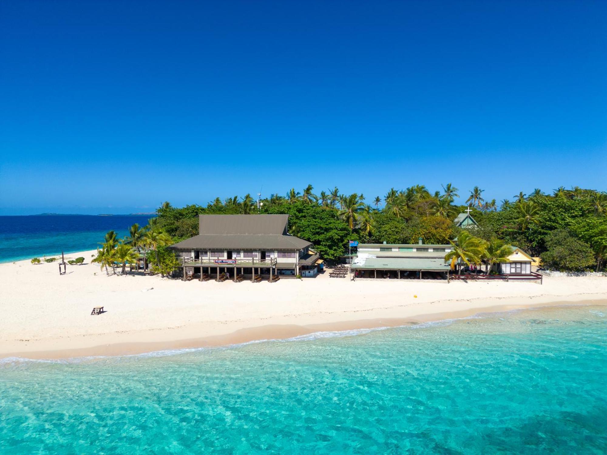 Beachcomber Island Resort Екстериор снимка