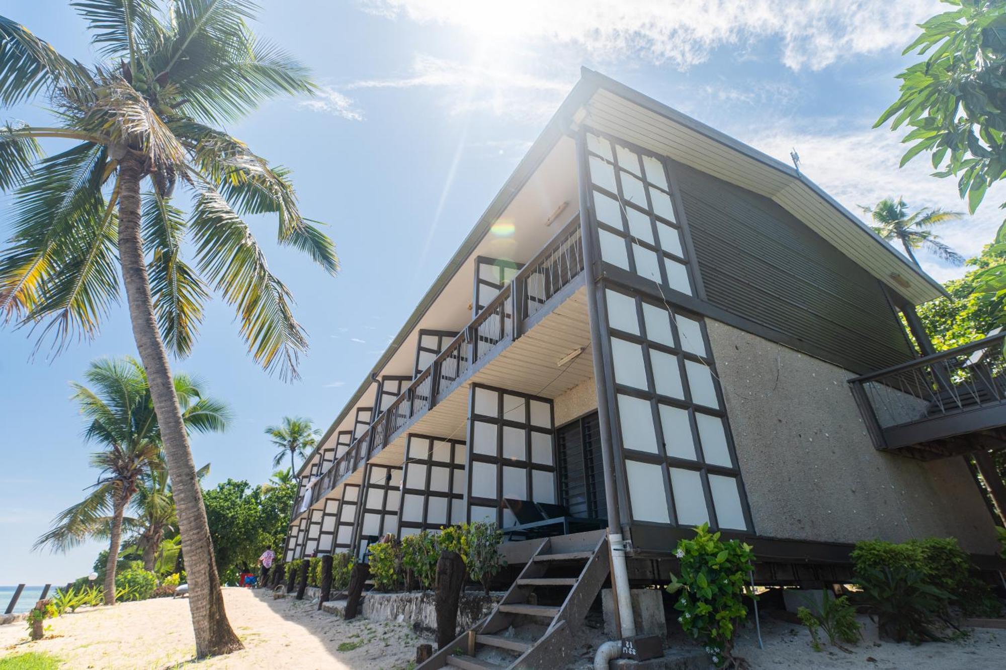 Beachcomber Island Resort Екстериор снимка