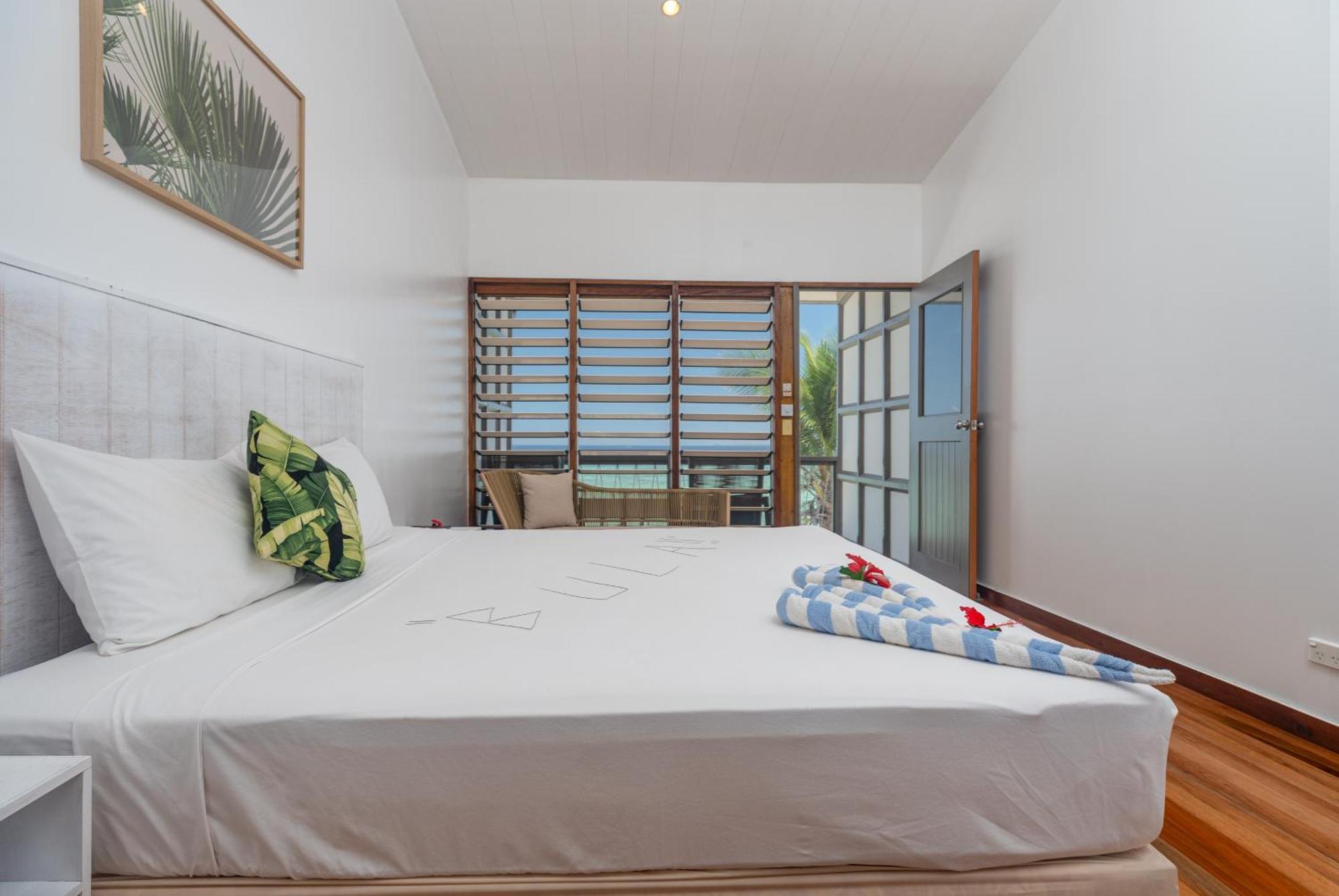 Beachcomber Island Resort Екстериор снимка