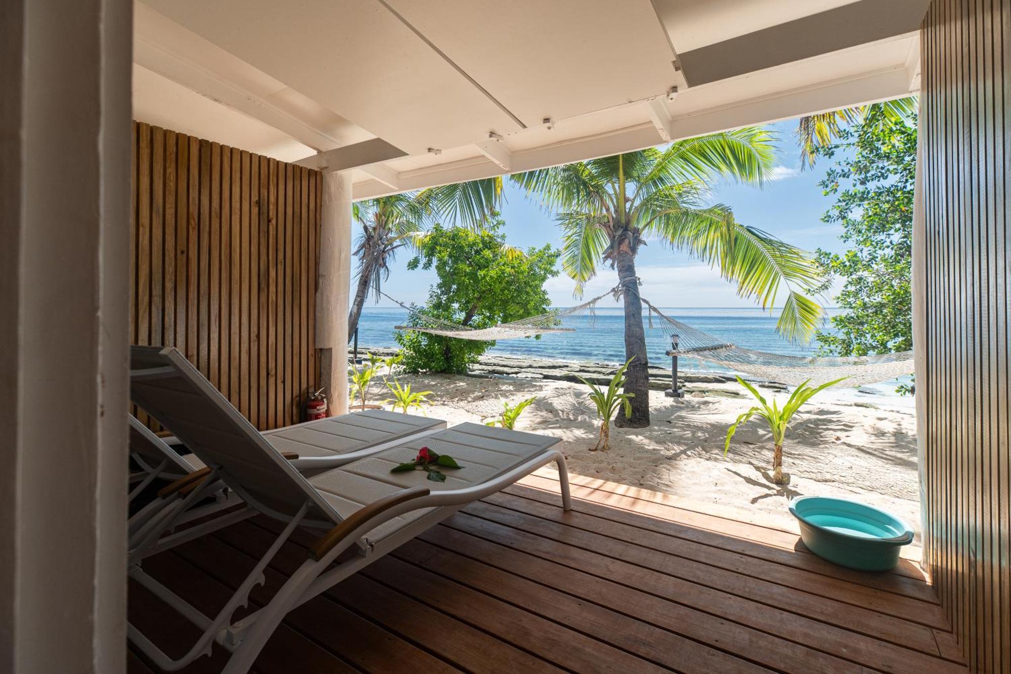 Beachcomber Island Resort Екстериор снимка