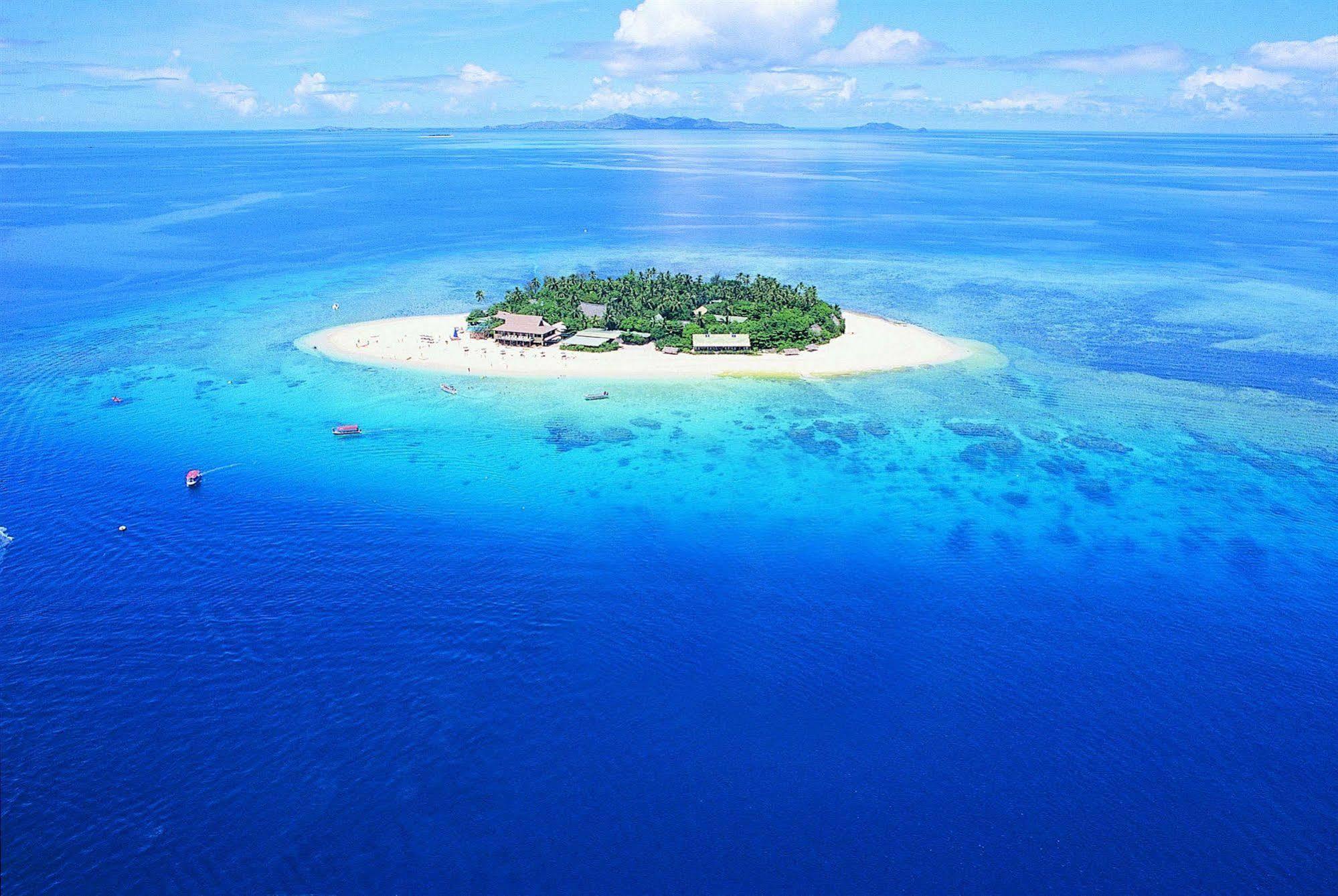 Beachcomber Island Resort Екстериор снимка